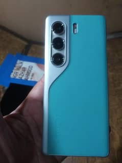 Tacno camon 40 pro