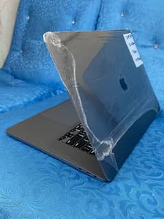 Micbook Pro 2019 | 16 inch | 32GB RAM/ 1TB SSD | 4GB Graphics Cards