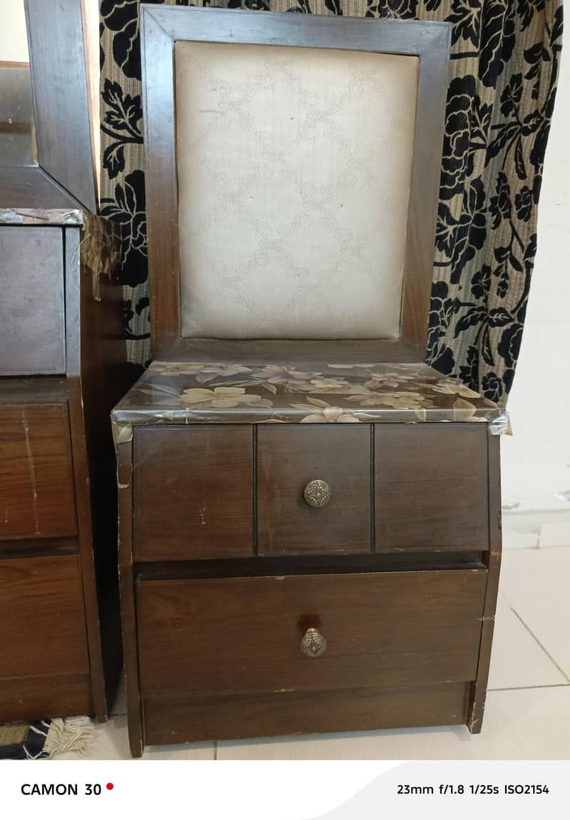 Solid Bed with side tables, slightly used 7