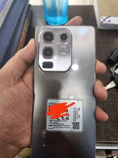infnix Note 50 8/256 with wrirless charger