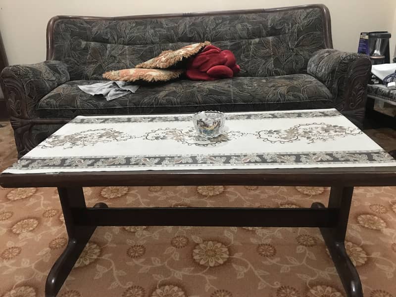 5 seat Sofa Set in Good Condition with Side Tables 5
