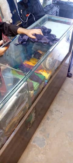 Shop counter