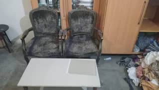 Antique Style 2 Chairs Aur Center Table - Used Furniture Set