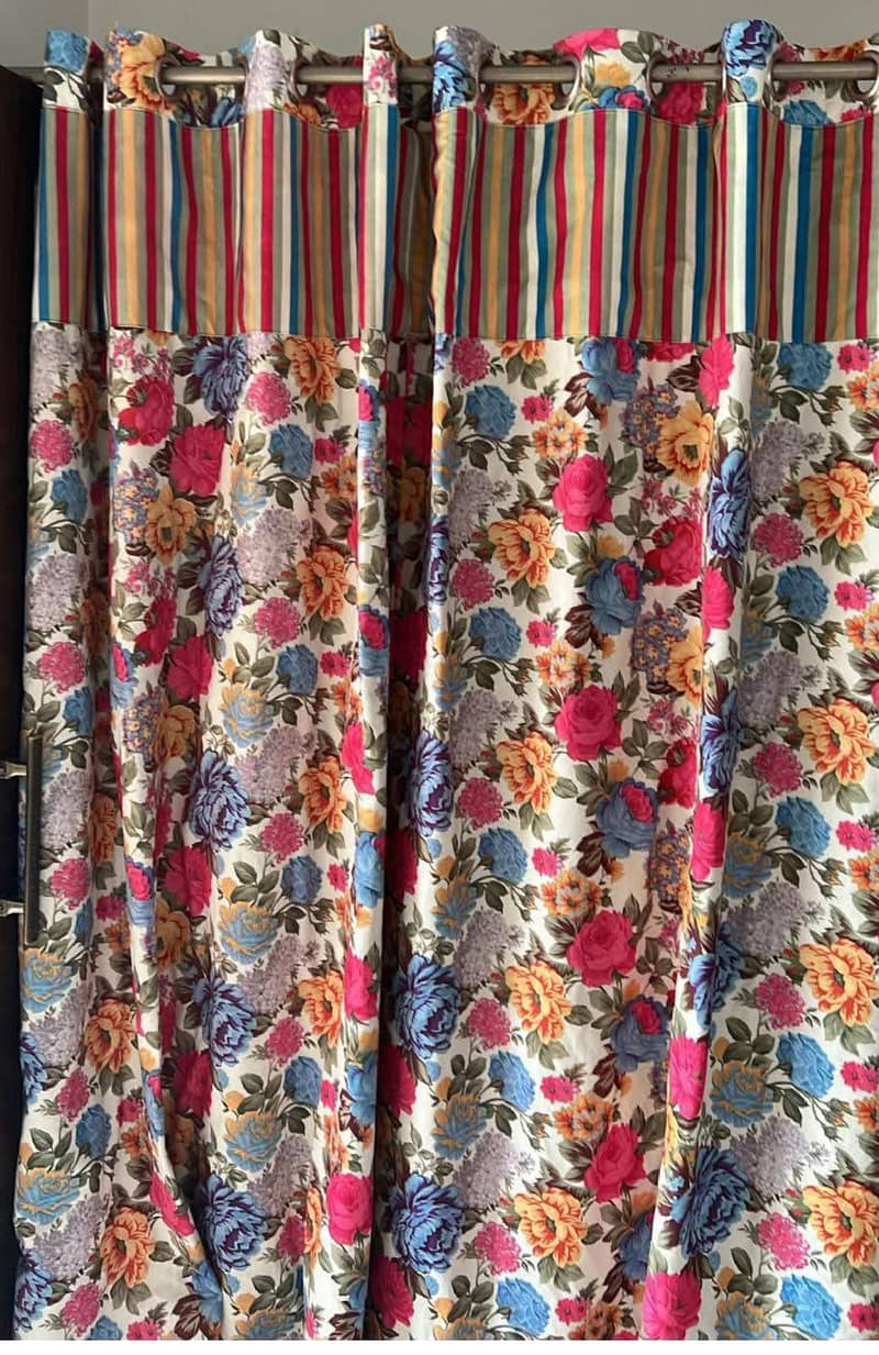 Curtains with lining.  In very  good and  neat condition 0