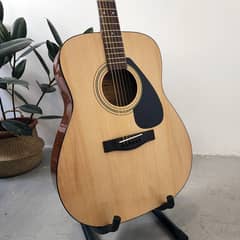 Yamaha F310 Acoustic guitar ( Original Guitar)