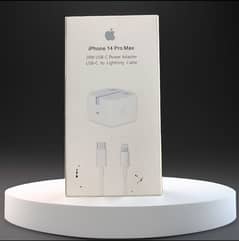 Iphone 14 Pro Max 20W USB-C power adopter. USB-C to lightning cable
