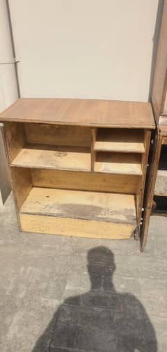 DISPLAY SHOP CABINETS SALE URGENT BASES