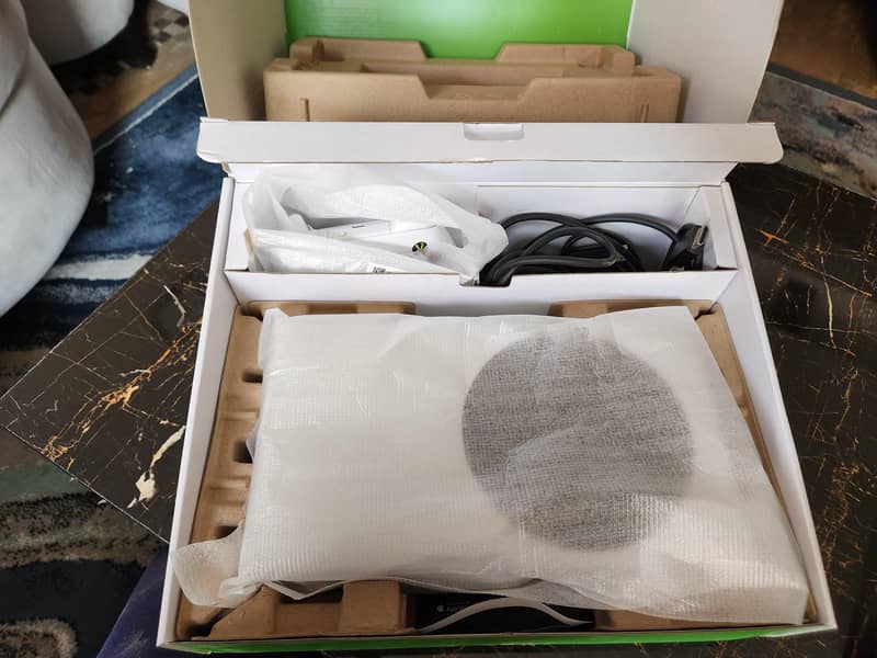 X Box Series S 512 GB (2nd Controller Not Included in Price) 1
