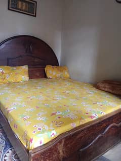 KING SIZE BED (20,000)