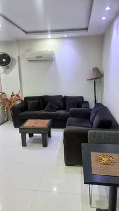 1 BED BRAND NEW FULLY FURNISHED FULL LUXURY EXCELLENT GOOD FLAT FOR RENT IN BAHRIA TOWN LAHORE