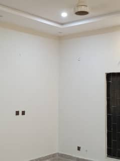 5 MARLA BEAUTIFUL HOUSE VERY SUPER HOT LOCATION FOR RENT IN DHA RAHBER 11