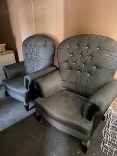 almost new sofa chairs