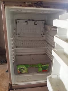 Dawlance medium size fridge