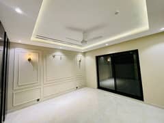 1 Kanal Upper portion available for rent new type Pcsir society ph2 block A