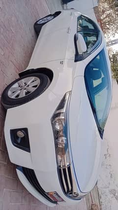 Toyota Corolla Altis grande 1.8,        super white