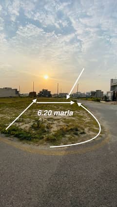 Corner Plot . Q Block .