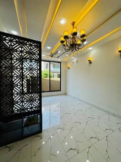 Aesthetic Prime Location House Of 20 Marla For sale Is Available