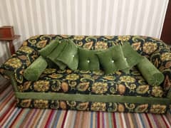 5 Seater Sofa Set.