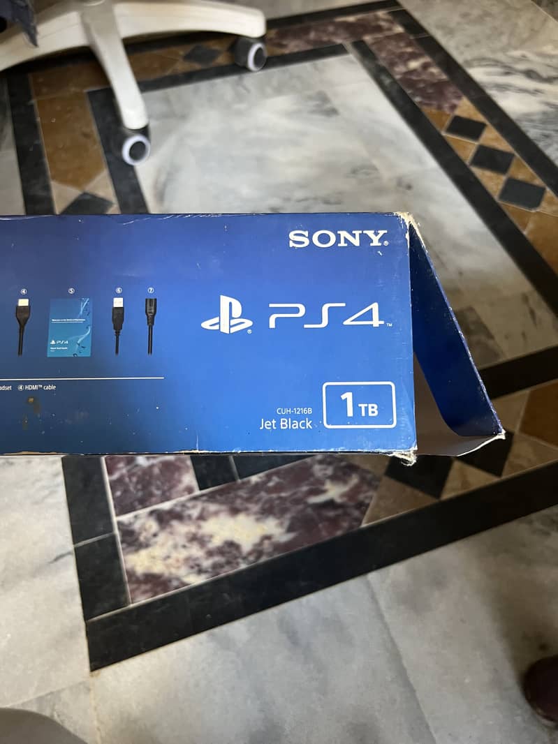 PS4 1TB - ULTIMATE PLAYER EDITION (2 Controllers) 7