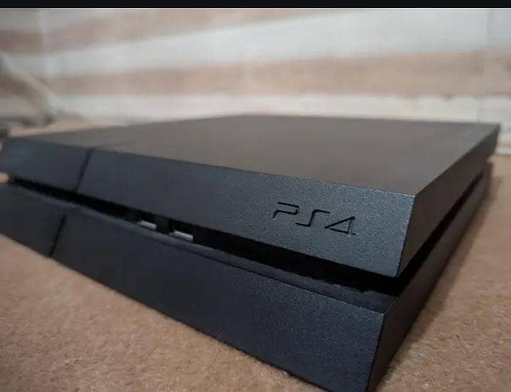 PS4 1TB matt black imported console brand new with orignal controller 3