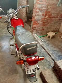 road price bike selling in good condition