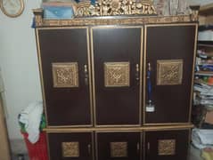 Wood almari
