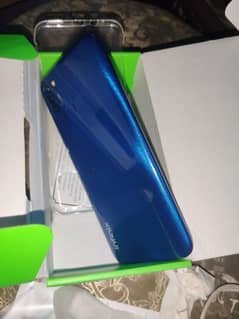 this phone is use only 6 months   Ocean blue color   