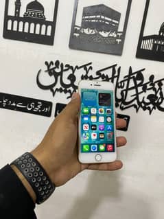 iPhone7 128GB PTA approfe all ok 03222278637