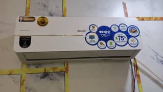 Orient Ultron 1 Ton Inverter AC (Heat & Cool) – Excellent Condition