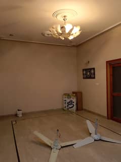 3 bed dd 1st floor portion for rent