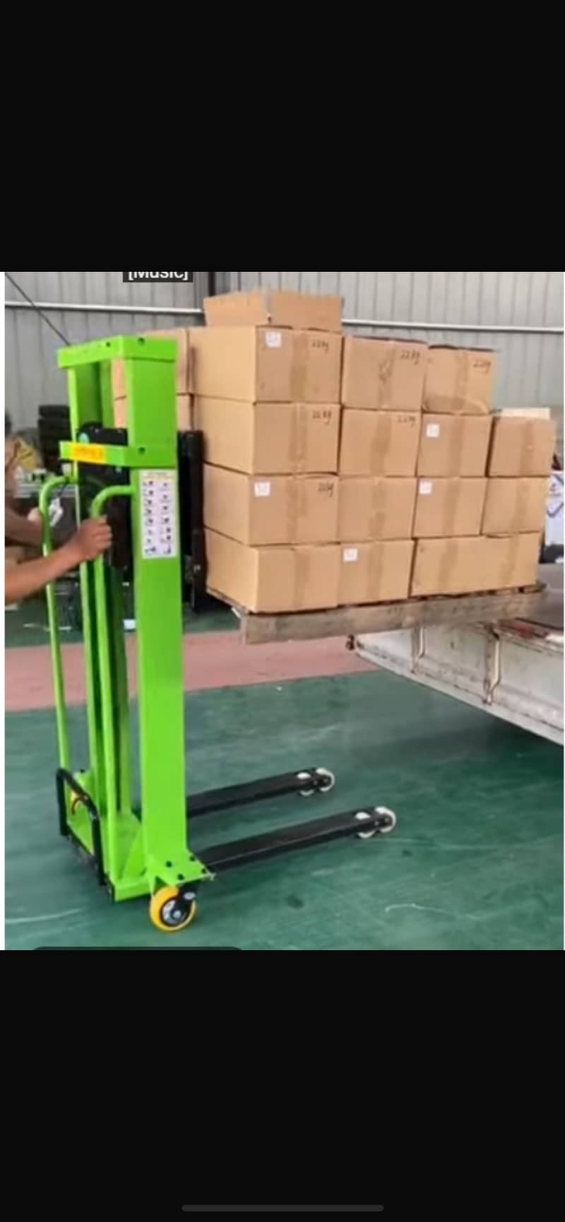 Lift for loading and unloading 0