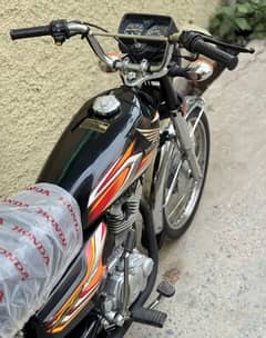 Honda 125 Motorcycle. 2022 Call Me,03704815729