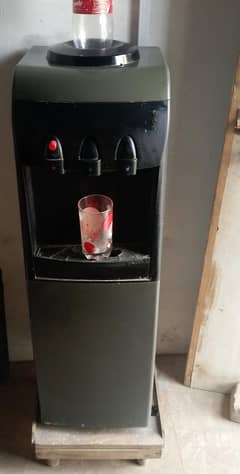 Water dispenser