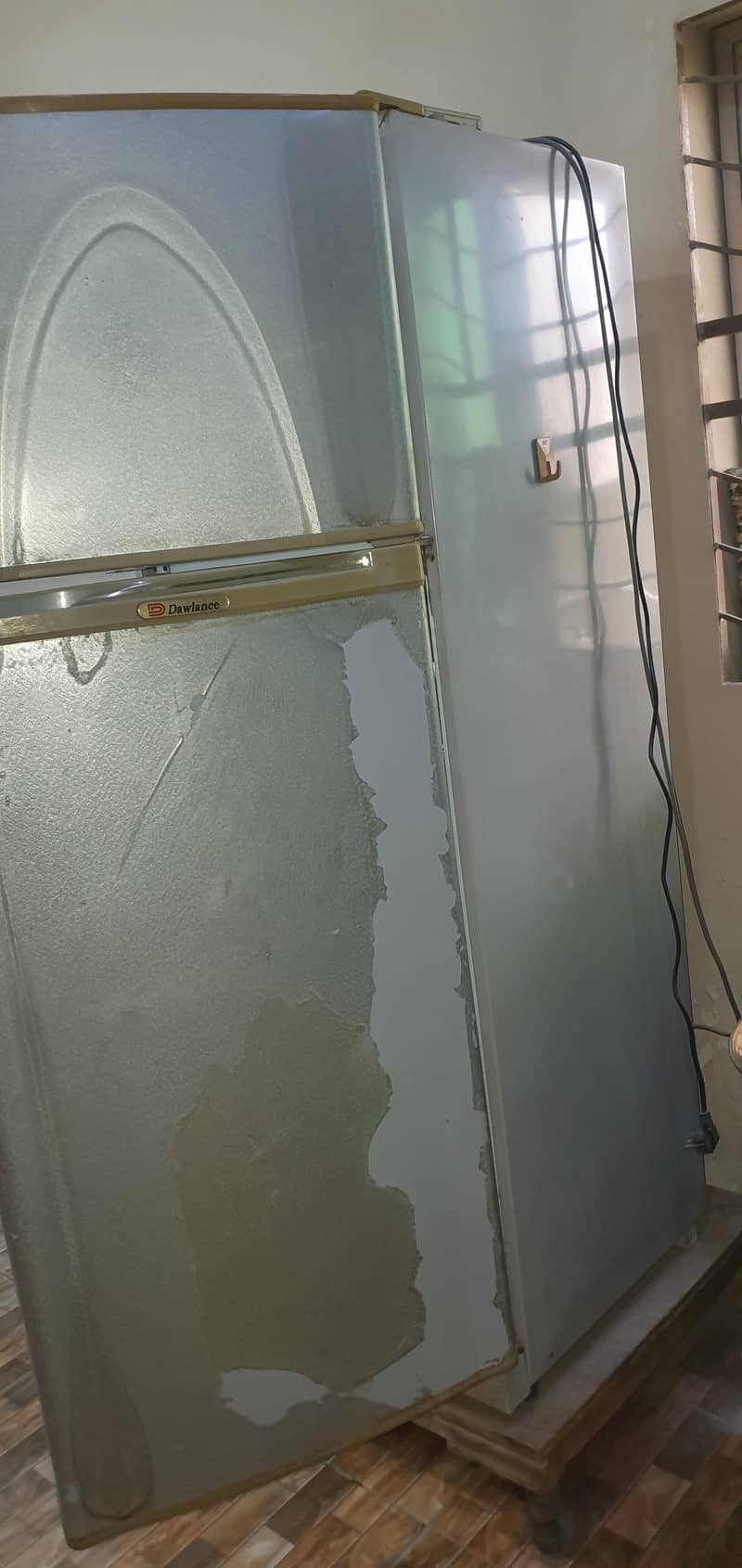Dawlance Refrigerator-Large 2