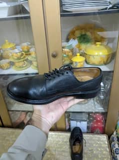 Regal Men's leather shoe, Black Size 8