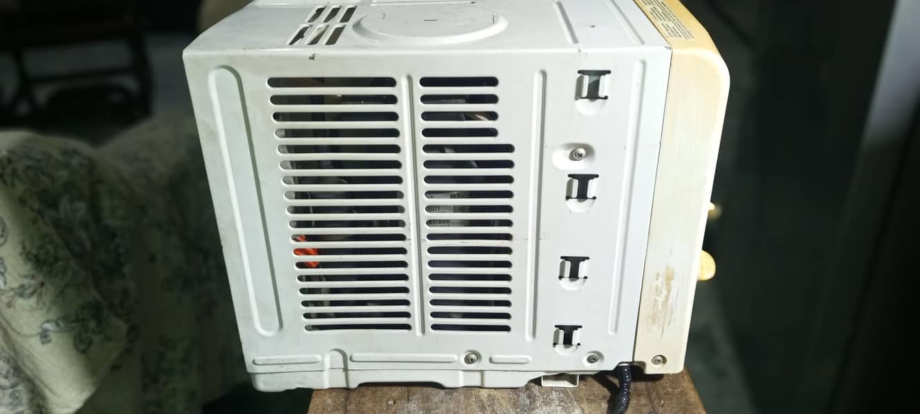 Half Ton Window Ac 2