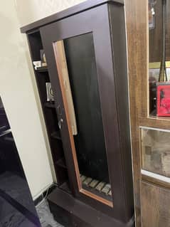 Wooden dressing table mirror
