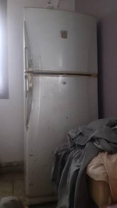 dawlance rafrigireter (read ad)