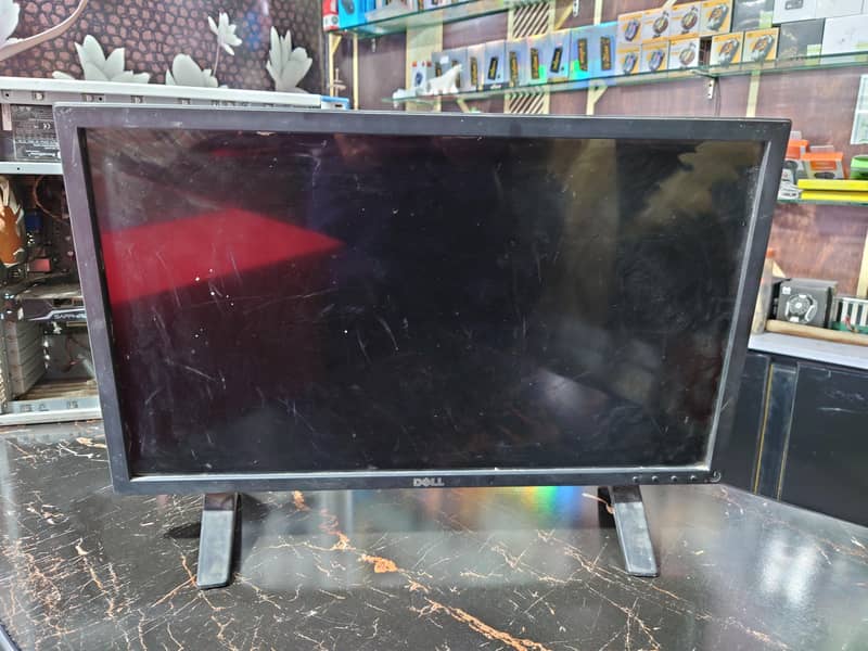 Gaming Computer with LCD 23" 5
