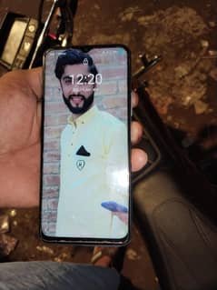 Vivo y31s 4 128 good condition all ok with box