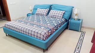 Stylish Blue Bed Set with Side Tables – Elegant & Comfortable! Clearen