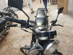 Suzuki GS 150 SE 2021