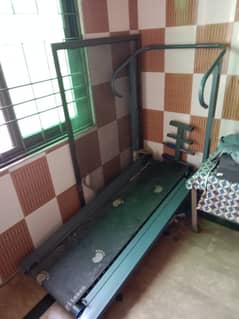 Manual treadmill exercise machine running