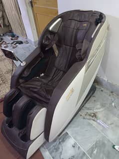 Ushine massage chair 10/10 condition