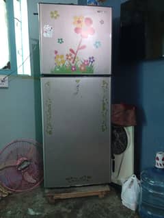 waves refrigerator bilkul new jesa