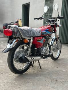 honda 125 2024 model unregistered  lush condition hai koi kam ni hona