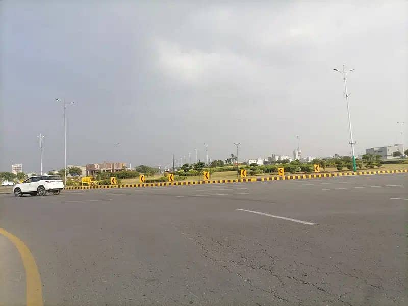 10 Marla Hot Location Ideal Plot For Sale In DHA Phase 8 Y Block Lahore 6