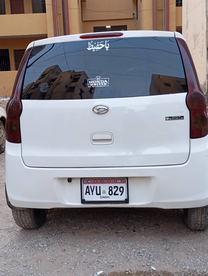 Daihatsu Mira 2007-2013 1