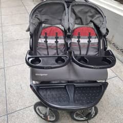 Twins straller / Imported from Uk (BABY TREND NAVIGATOR)