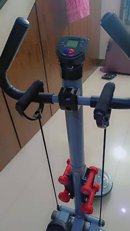Stepper manual machine. . with swister and Bicep band  4 set dumbbell 3